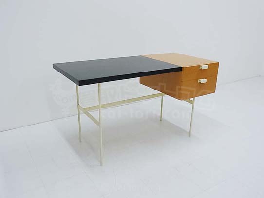 Pierre Paulin F031 DESK / ピエール・ポラン デスク 世田谷区にて買取ました！