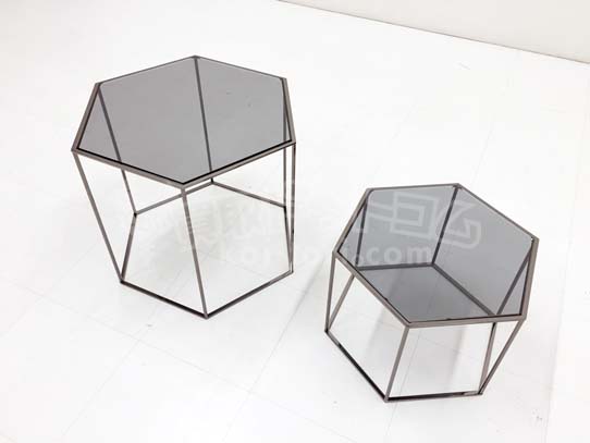 買取金額　60,000円　Cassina/カッシーナ　HEXAGON TRIS 691 ヘキサゴン トリス サイドテーブル