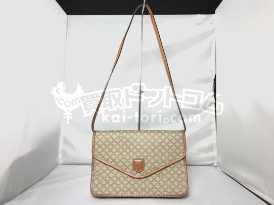 買取金額10,000円！　セリーヌ　マカダム柄ヴィンテージショルダーバッグ　中古美品