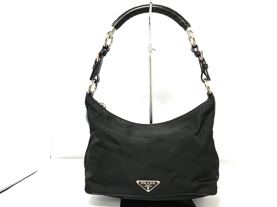 買取金額 4,000円 プラダ PRADA ナイロンショルダーバッグ レザーハンドル 中古