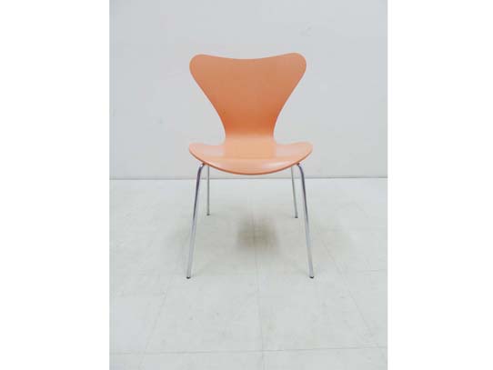 買取金額10,000円　Fritz Hansen フリッツハンセン Seven Chair セブンチェア アルネヤコブセン  廃盤カラーPeach