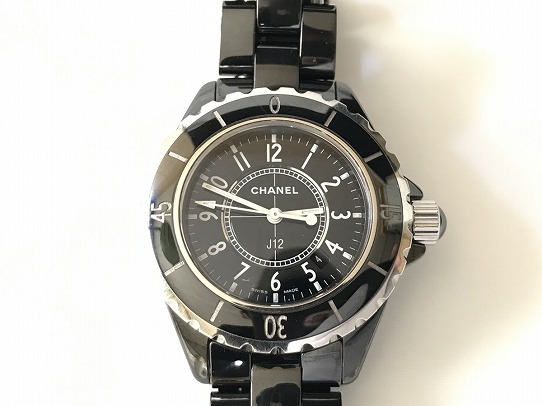 タイトル：買取金額120,000円　シャネルCHANEL J12黒レディース腕時計