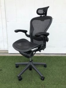 買取金額 30,000円 Herman Miller ハーマンミラー Aeron Chairs アーロンチェア Bサイズ 167888 フル装備 他社製ヘッドレスト付き