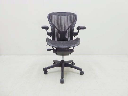 買取金額 30,000円 Herman Miller ハーマンミラー アーロンチェア Bサイズ フル装備 OAチェア