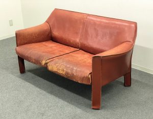 買取金額 70,000円 Cassina/カッシーナ 415 CAB キャブ アームチェア2人掛け　赤茶