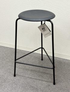 買取金額 20,000円 新品未使用品■FRITZ HANSEN/フリッツ・ハンセン■HIGH DOT/ハイドット カウンタースツール ブラック