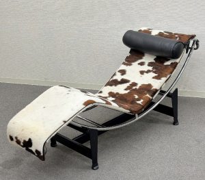 買取金額 158,000円 ■Cassina/カッシーナ■LC4 シェーズロング ハラコ ラウンジチェア ル・コルビジェ 寝椅子
