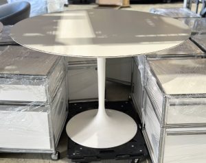 買取金額 21,500円■Knoll/ノル■チューリップテーブル　直径105　エーロ・サーリネン　ホワイト　ラウンド　白　ミッドセンチュリー